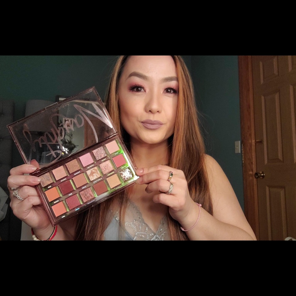 Eyeshadow palette - Picture 5 of 5